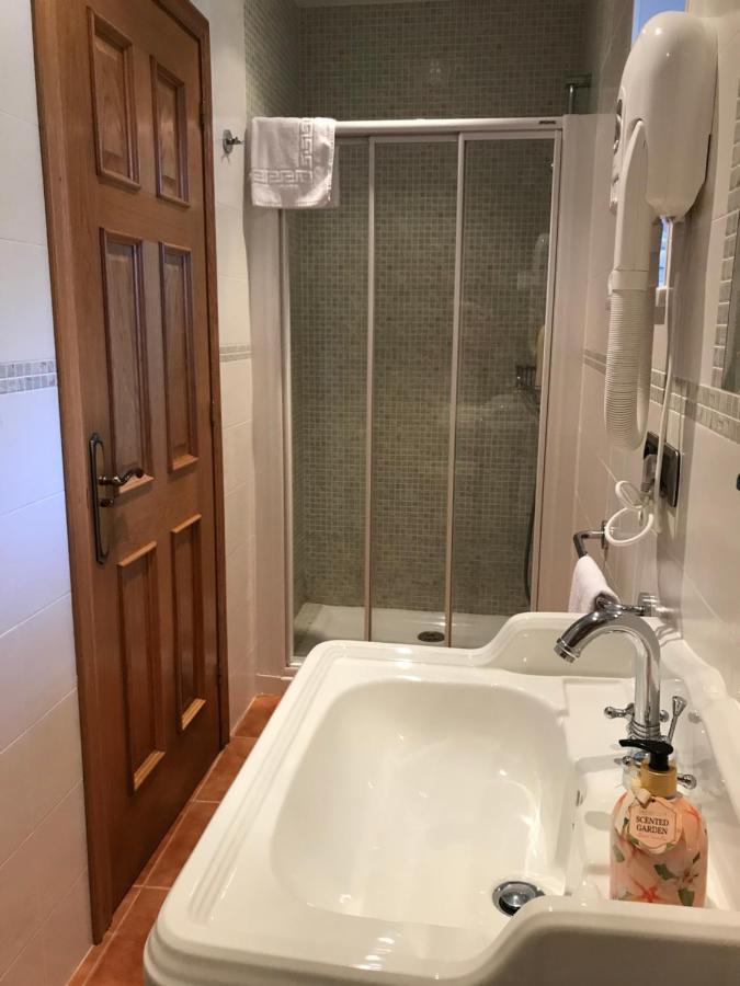 Pension Xacobe Cabreiros Экстерьер фото